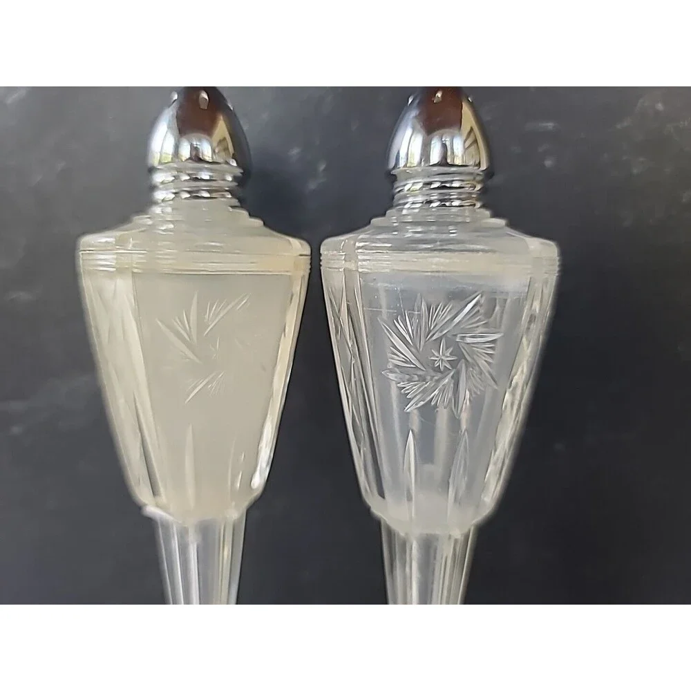 Vintage Plastic Cone-Shaped Salt And Pepper Shakers Vintage, READ